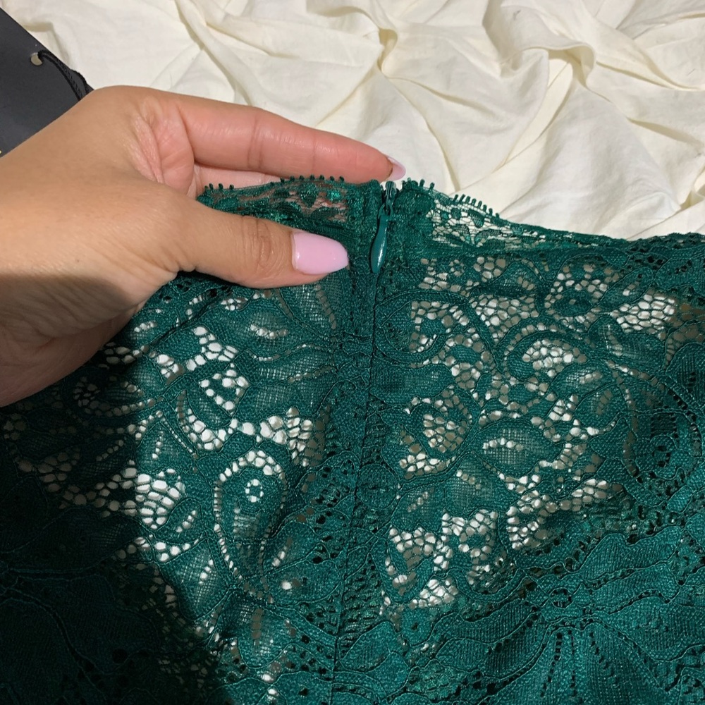 Formal dress - Picture 7 of 7
